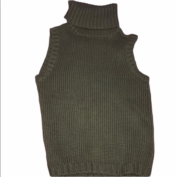 🔥Newport News Turtleneck - S - Picture 1 of 1